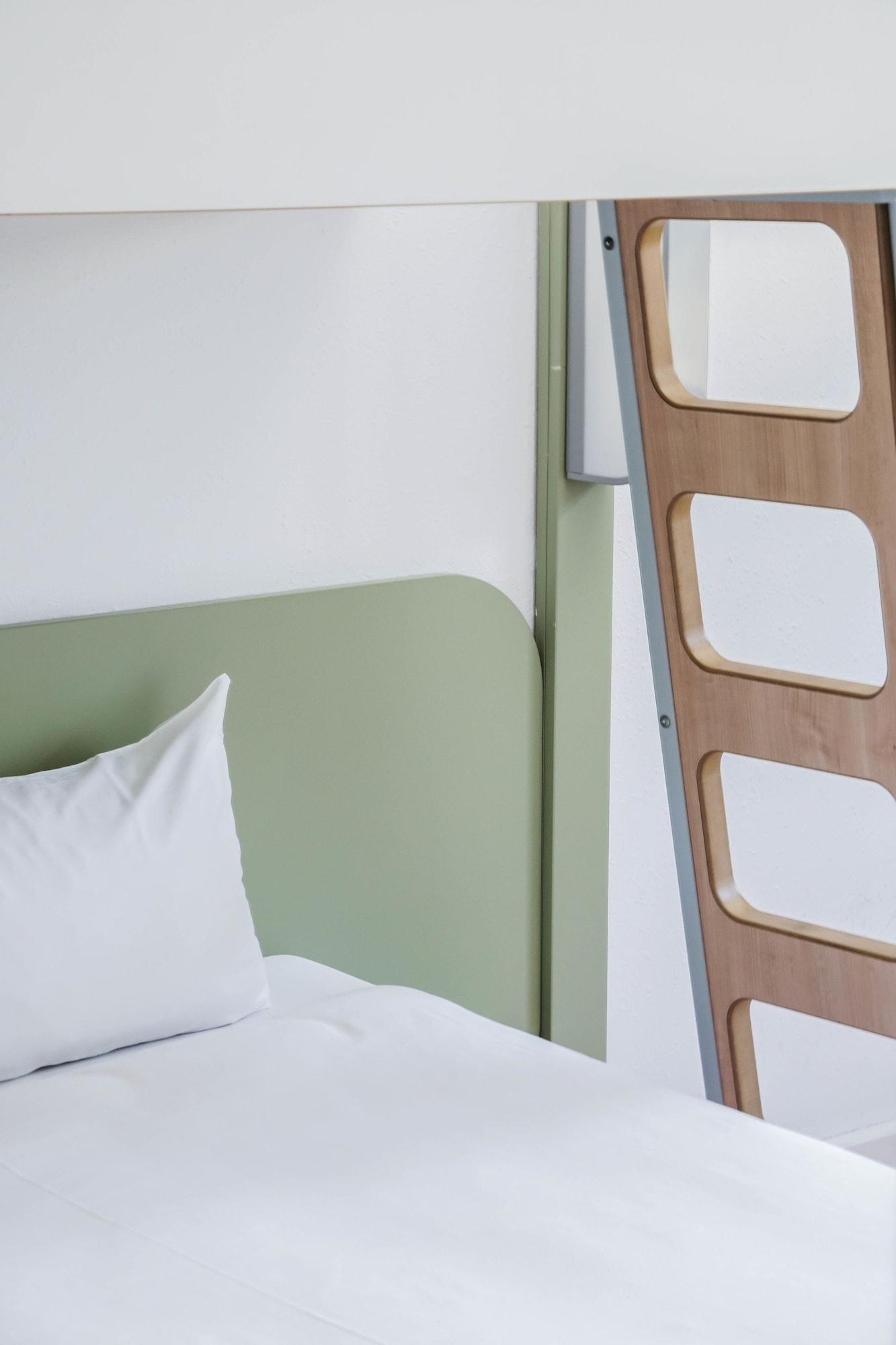 Ibis Budget Girona Costa Brava Esterno foto
