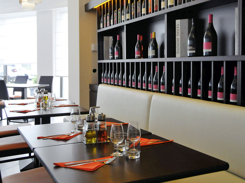 Ibis Budget Girona Costa Brava Ristorante foto