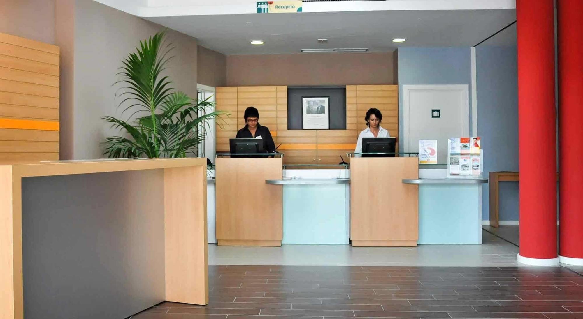 Ibis Budget Girona Costa Brava Esterno foto